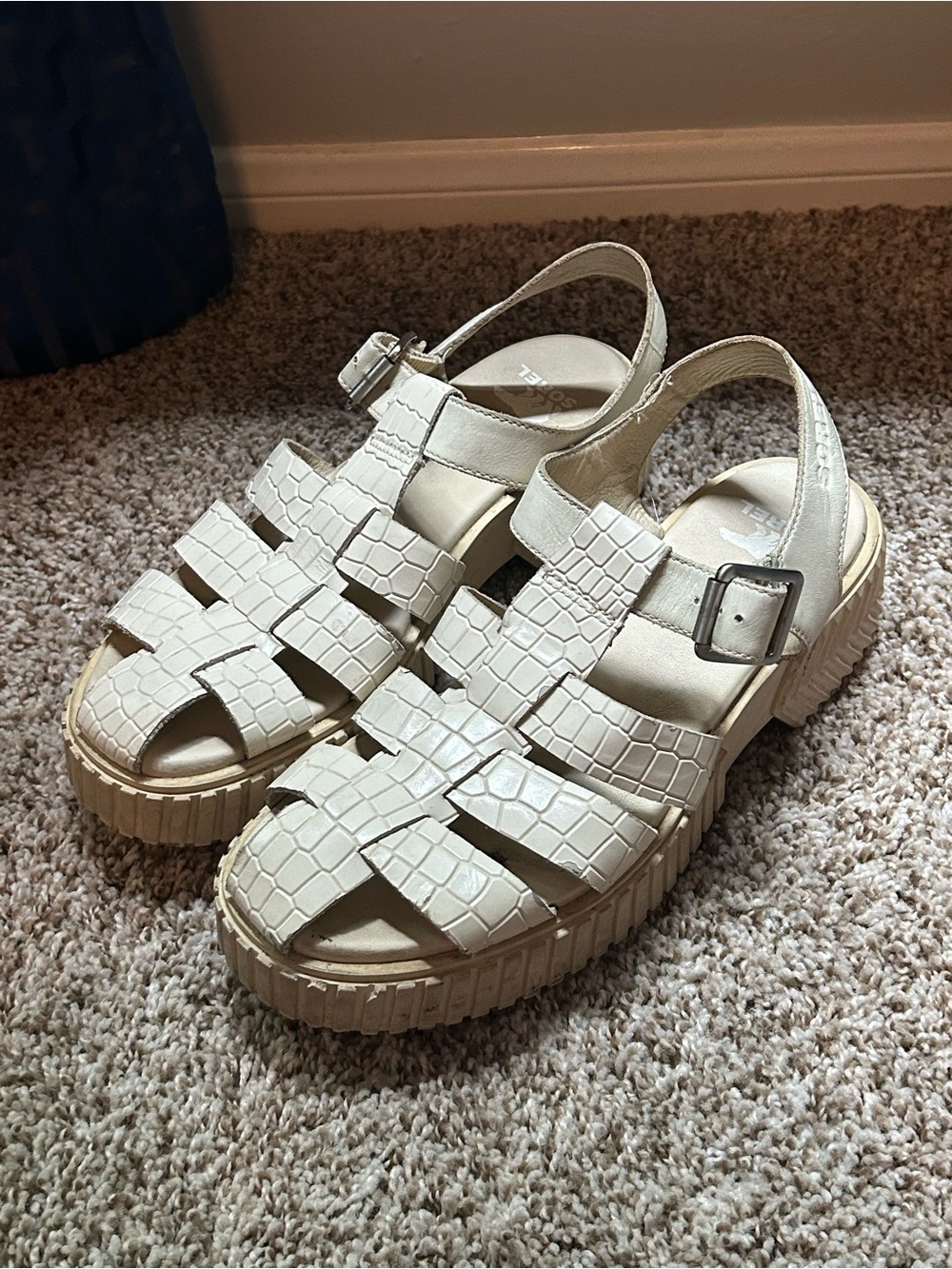 SOREL Women s Ona Streetworks Fisherman Mid Sandals w/Chunky in White Size US 8